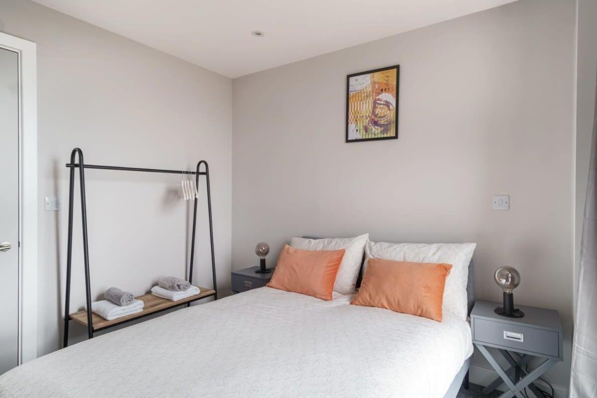 Fantastic 3 Bedroom Manchester Apartment Kültér fotó